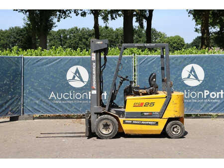 Sähkö - 4 pyör 1999  Jungheinrich EFG 25 (2)