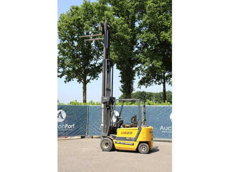 Sähkö - 4 pyör 1999  Jungheinrich EFG 25 (34)