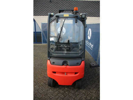 Elektromos 4 kerekű 2014  Linde E18PH-02 (4)