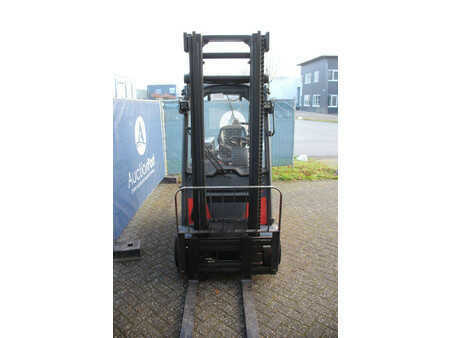 Elektromos 4 kerekű 2014  Linde E18PH-02 (7)