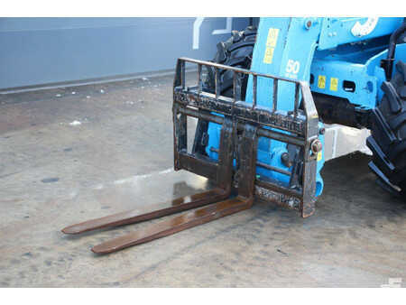 Teleskopstapler-Starr 2016  Genie GTH-3007 (9)