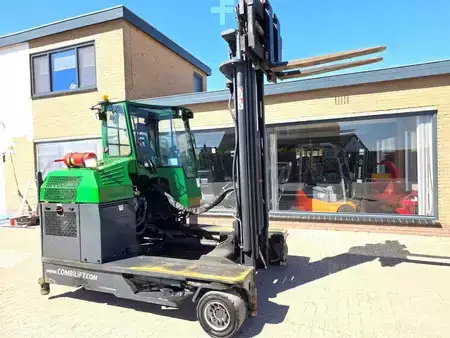 Seitenstapler 2011  Combilift C4000 (35)