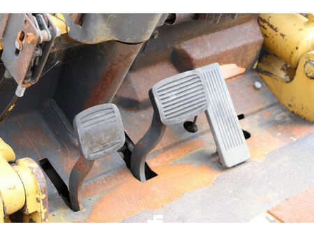 Carretilla elevadora diésel 1995  CAT Lift Trucks DP45 (21)