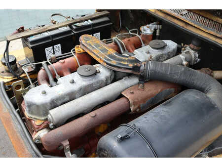 Carretilla elevadora diésel 1995  CAT Lift Trucks DP45 (29)