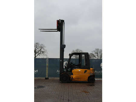 Elektro 4 Rad 2005  Jungheinrich EFG 540 (32)