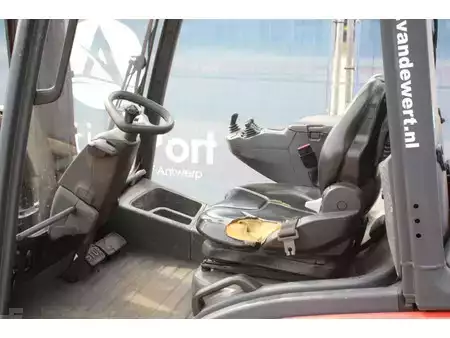 Empilhador diesel 2020  Linde H25D-01 (23)