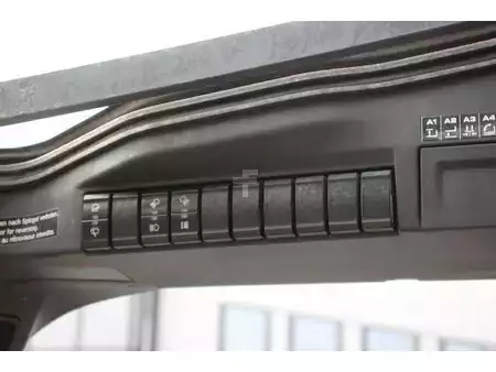 Empilhador diesel 2020  Linde H25D-01 (27)