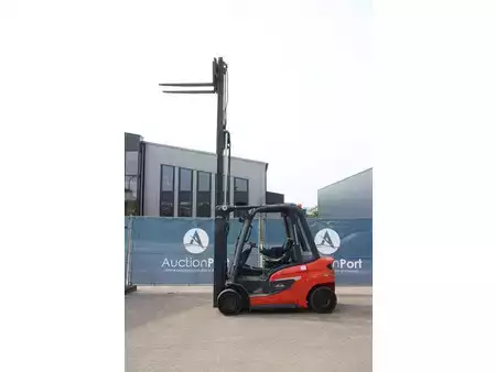 Empilhador diesel 2020  Linde H25D-01 (32)