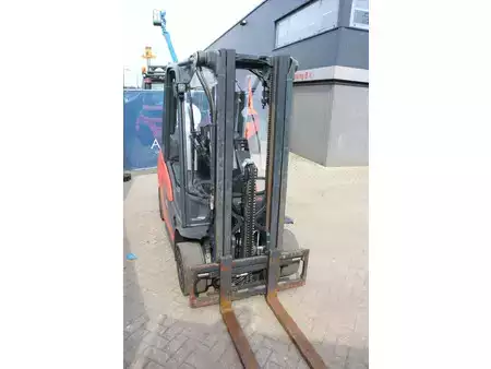 Empilhador diesel 2020  Linde H25D-01 (6)
