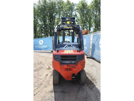 LPG VZV 2011  Linde H30T-01 (5)