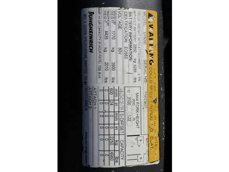 Eléctrica de 4 ruedas - CAT Lift Trucks 2EP5000 (27)