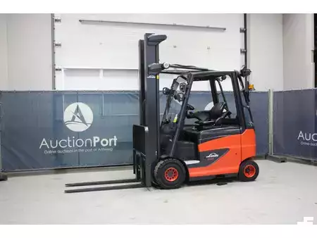 El truck - 4 hjulet 2017  Linde E25H-01/600 (1)