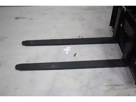 El truck - 4 hjulet 2017  Linde E25H-01/600 (12)