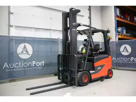 El truck - 4 hjulet 2017  Linde E25H-01/600 (8)