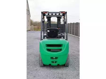 Dieselstapler 2024  FD30  (5)