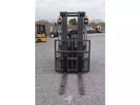 Dieselstapler 2024  FD30  (8)