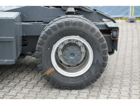 Terminaltraktor 2008  Terberg YT222 (12)