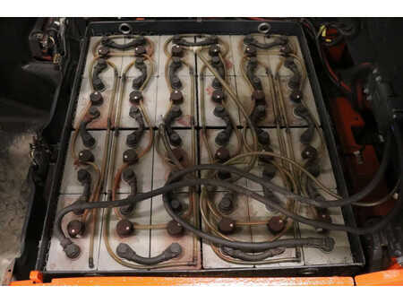 Elektro 4 Rad 2011  Linde E16L-01 (24)