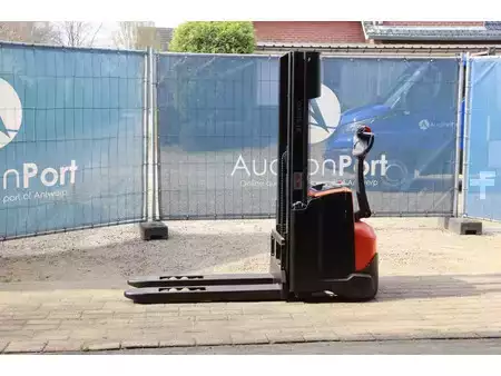 Pallet Stackers 2015  BT SWE-140L (1)