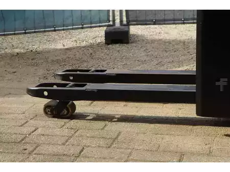 Pallet Stackers 2015  BT SWE-140L (22)