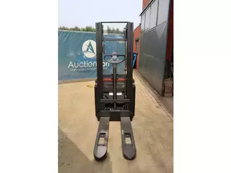 Pallet Stackers 2015  BT SWE-140L (7)