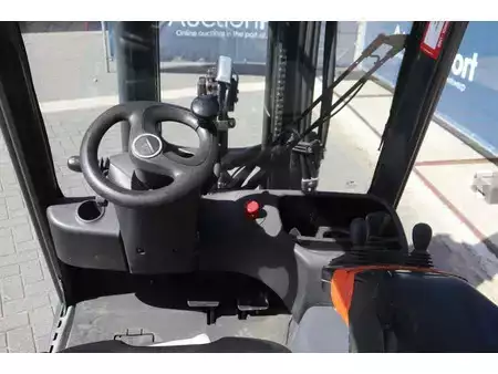 Carrelli elettrici 4 ruote 2021  Fenwick E16 (18)