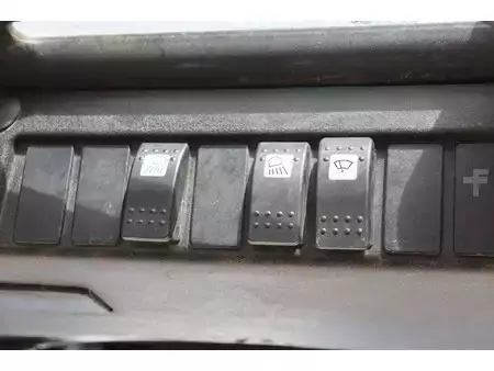Carrelli elettrici 4 ruote 2021  Fenwick E16 (25)