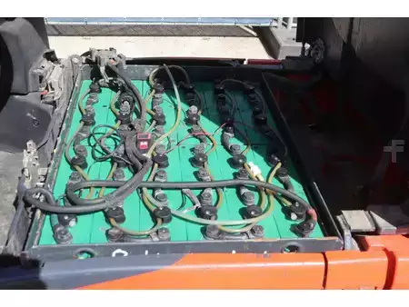 Carrelli elettrici 4 ruote 2021  Fenwick E16 (28)