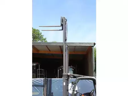 Carrelli elettrici 4 ruote 2021  Fenwick E16 (32)