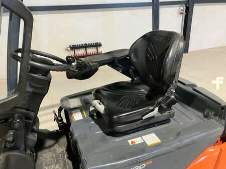 Sähkö - 4 pyör 2013  Toyota 8FBET16 (7)