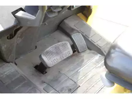Carrelli elevatori diesel 2004  Hyster H3.00XM (22)