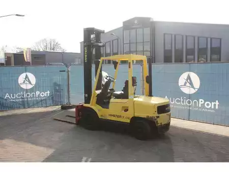 Carrelli elevatori diesel 2004  Hyster H3.00XM (3)