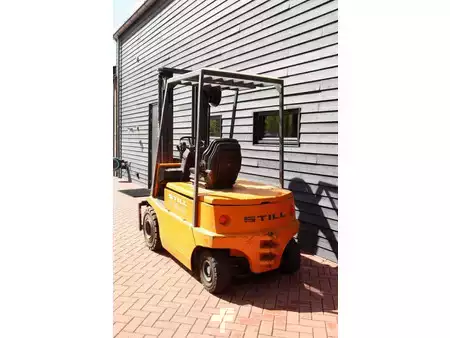 Elektro čtyřkolový VZV - Still R60-25 (4)
