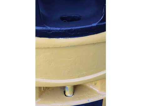 Carrelli elevatori GPL 2013  Yale GLP30VX (18)