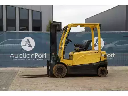 Elektro 4 Rad 2011  Hyster J3.0XN (1)