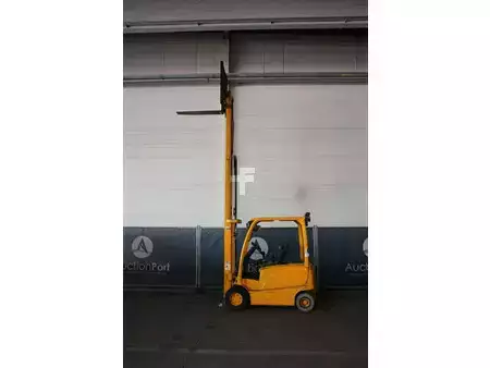 Elektro čtyřkolový VZV 2012  Hyster J2.5XN (31)