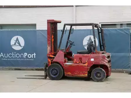 Chariots élévateurs diesel - Jelau  (3)