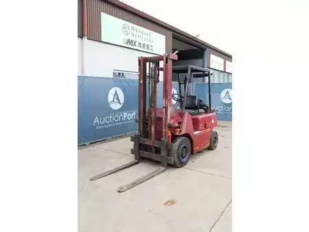 Chariots élévateurs diesel - Jelau  (9)