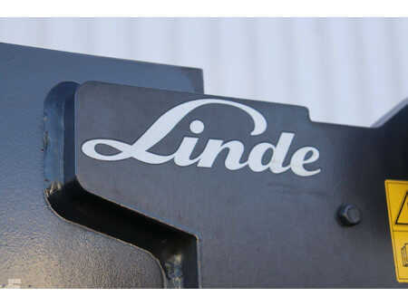 Elektryczne 4-kołowe 2018  Linde E16P-02 (14)