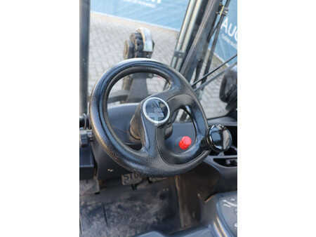 Elektryczne 4-kołowe 2018  Linde E16P-02 (25)