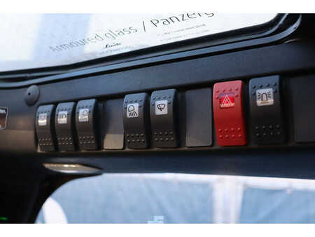 Elektryczne 4-kołowe 2018  Linde E16P-02 (28)