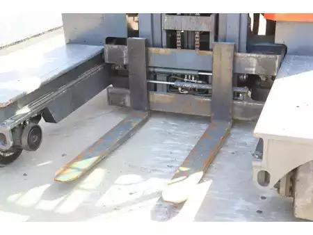 Zijlader 2010  Combilift C4000 (10)