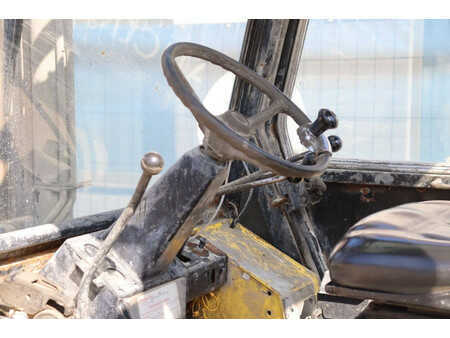 Carretilla elevadora diésel 1992  Hyster H7.00XL (15)