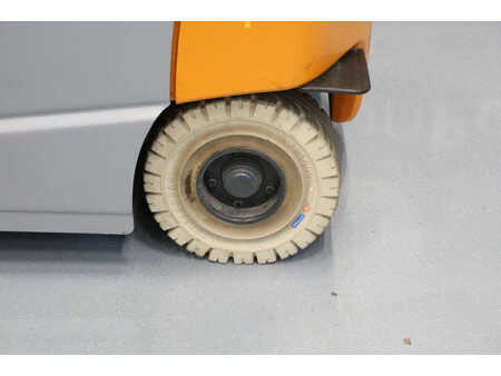 4-wiel elektrische heftrucks 2023  Still RX60-25 (15)