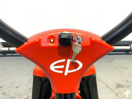 Electric Pallet Trucks 2023  EP Equipment F3 (7)