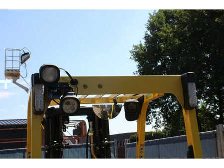 Chariots électriques à 4 roues 2012  Hyster E2.5XN SWB (16)