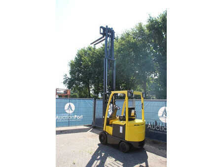 Chariots électriques à 4 roues 2012  Hyster E2.5XN SWB (29)