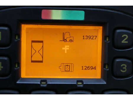 Carrelli elettrici 4 ruote 2018  Hyster J3.0XN (28)