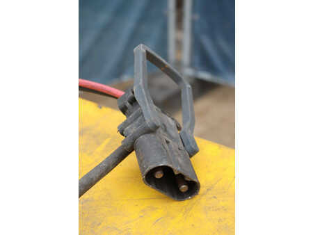 Carrelli elettrici 4 ruote 2018  Hyster J3.0XN (39)