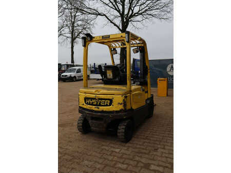 Carrelli elettrici 4 ruote 2018  Hyster J3.0XN (6)